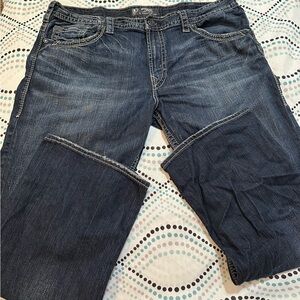 Silver Jeans Men's Dark Blue Relaxed Jeans size 40/30 length very good condition